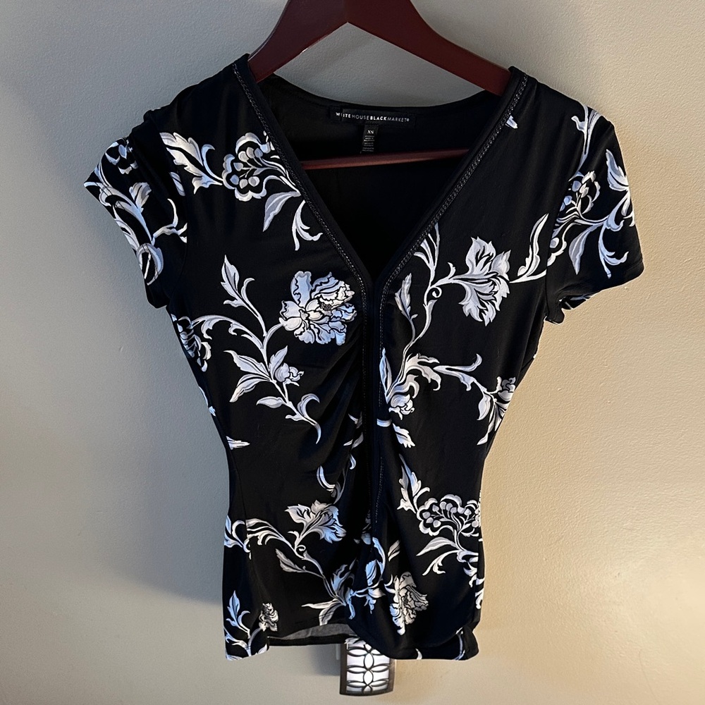 White House Black Market Black and White Floral Top